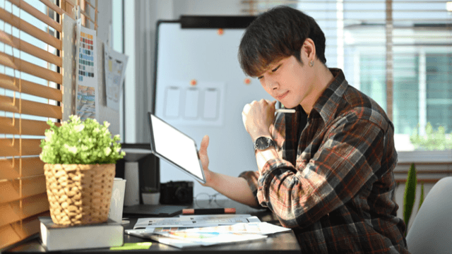 Smart Hiring: How to Find the Right Freelance Web Developer for Your Project