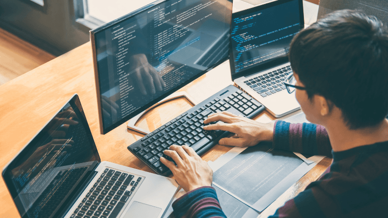 Building Online Success: Why Hiring a Freelance Web Developer Is a Smart Move